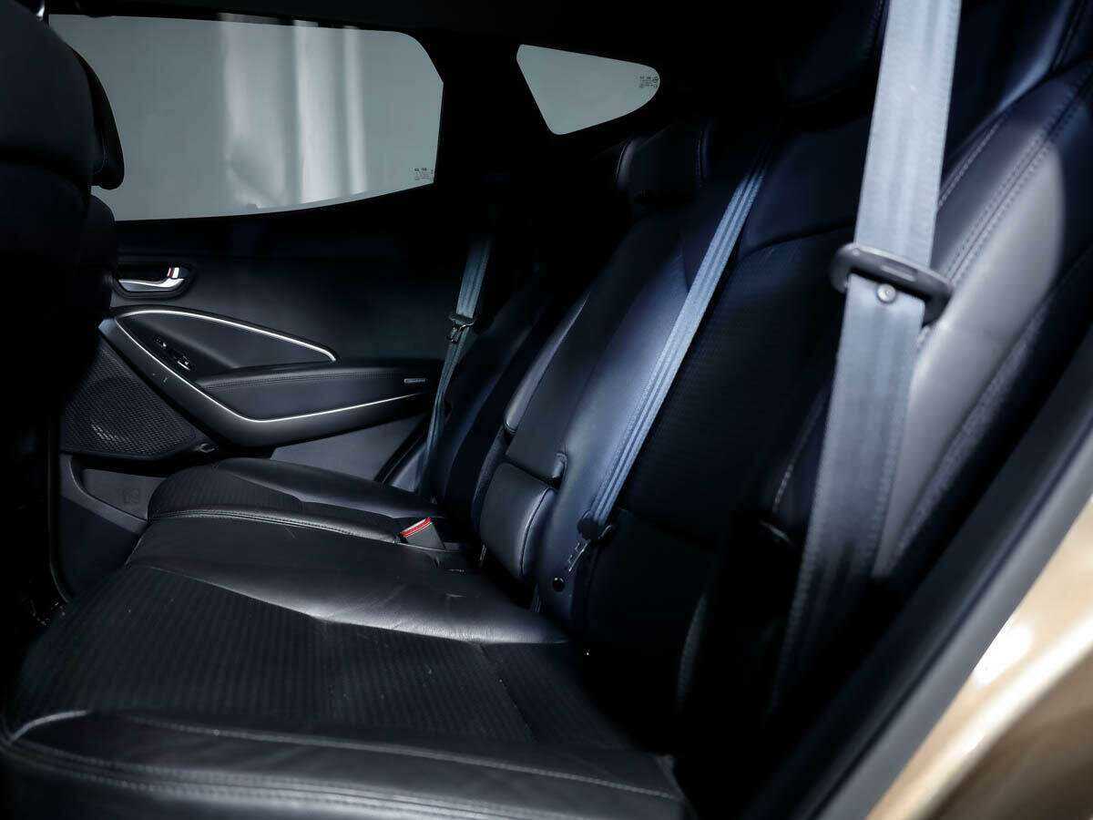 Б/У Хендай Санта Фе 2013 года. Фото: #11