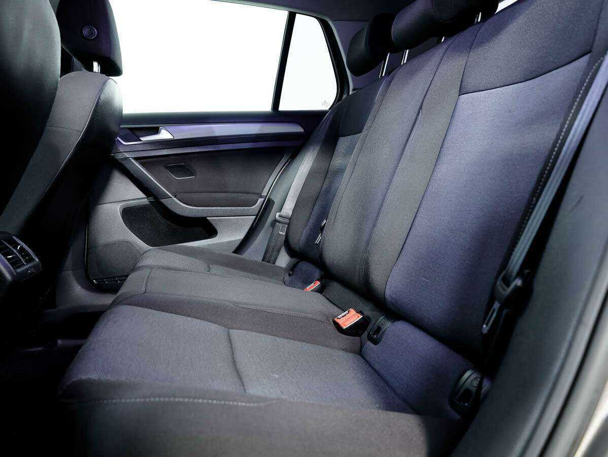 Б/У Фольксваген Гольф 2013 года. Фото: #11