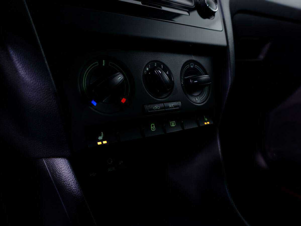 Б/У Шкода Рапид 2015 года. Фото: #14