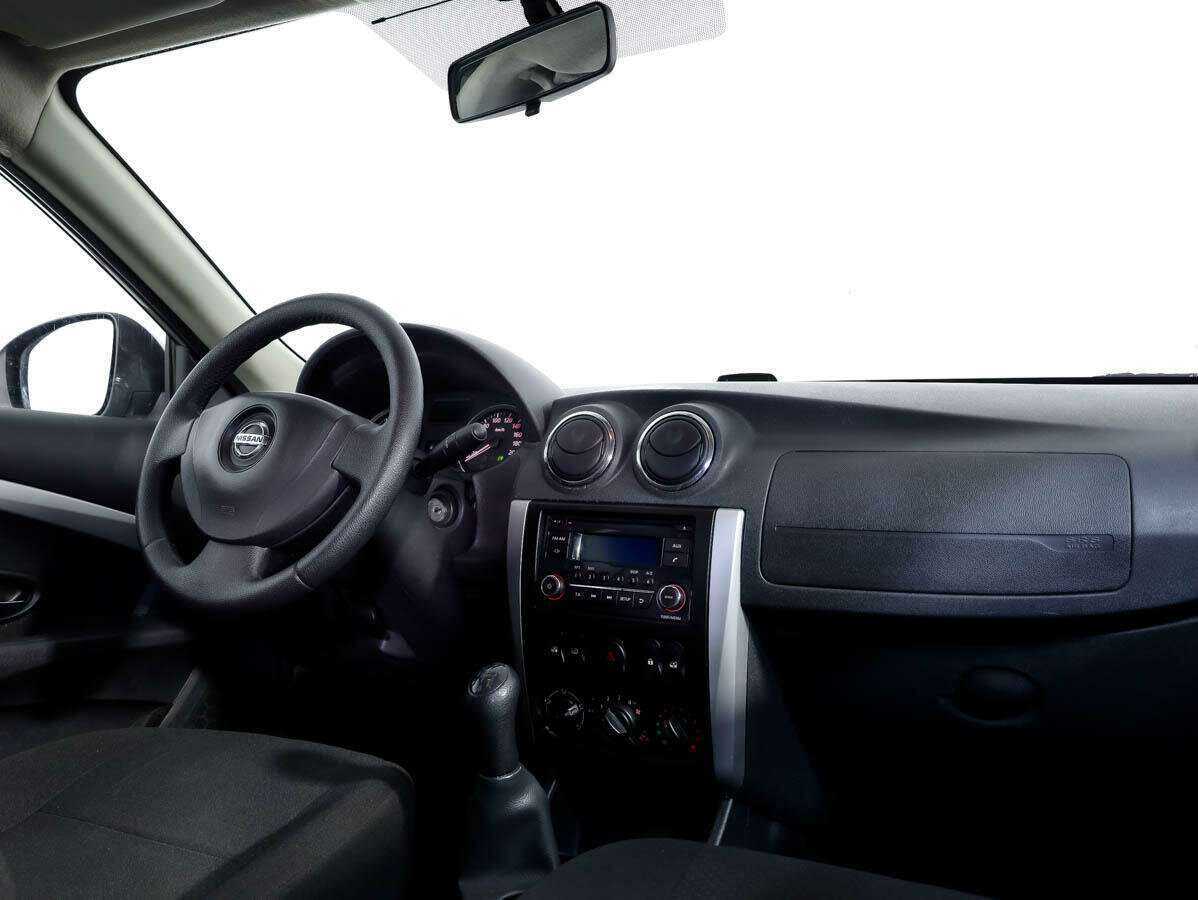 Б/У Ниссан Альмера 2017 года. Фото: #7