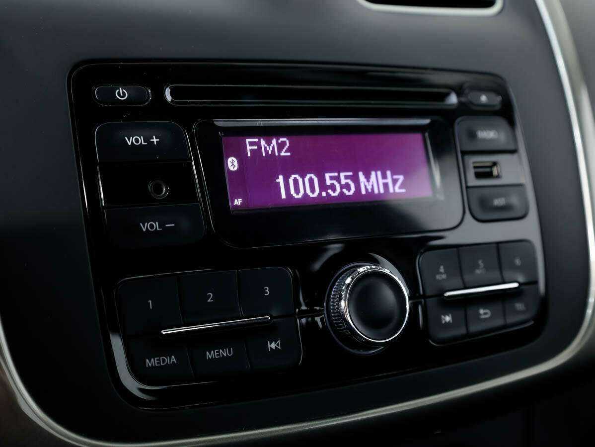 Б/У Рено Логан 2014 года. Фото: #12