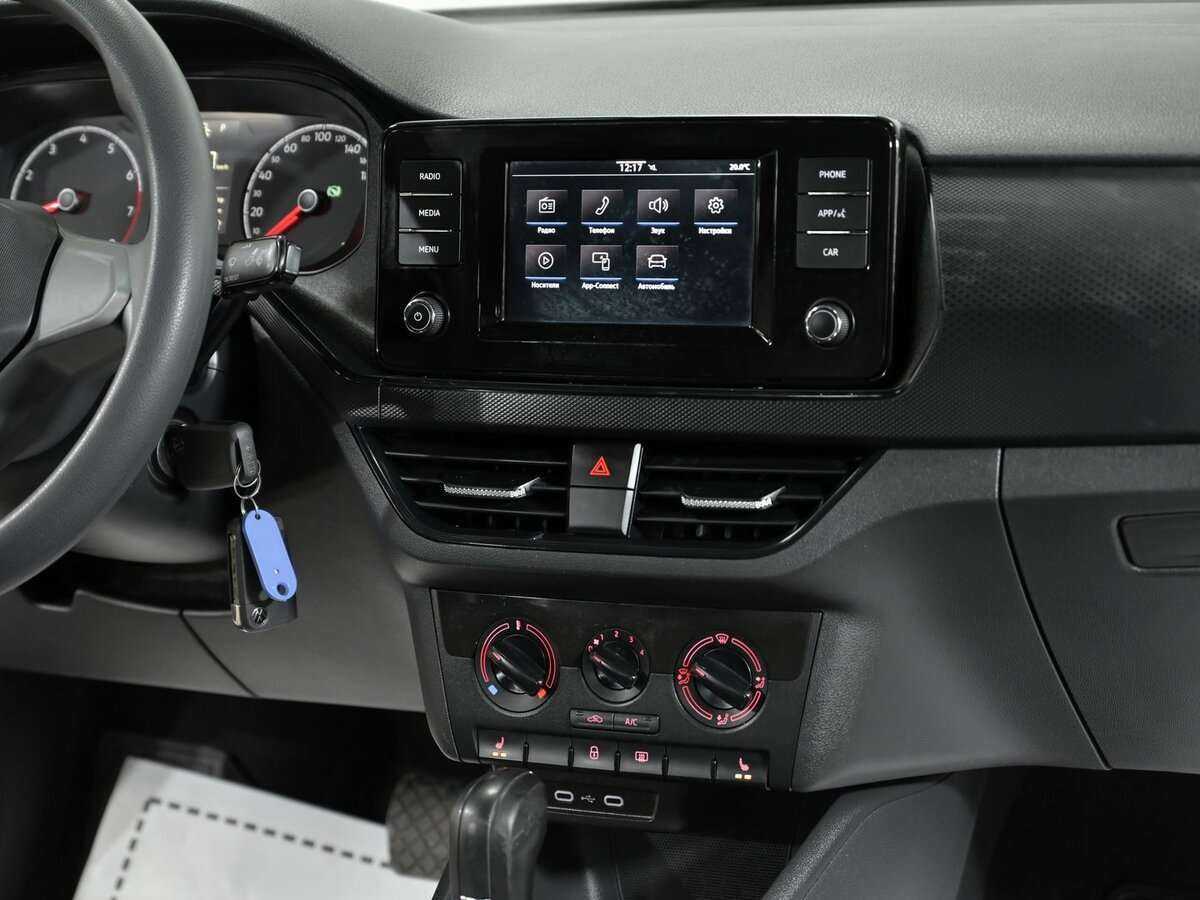 Б/У Фольксваген Поло 2020 года. Фото: #8