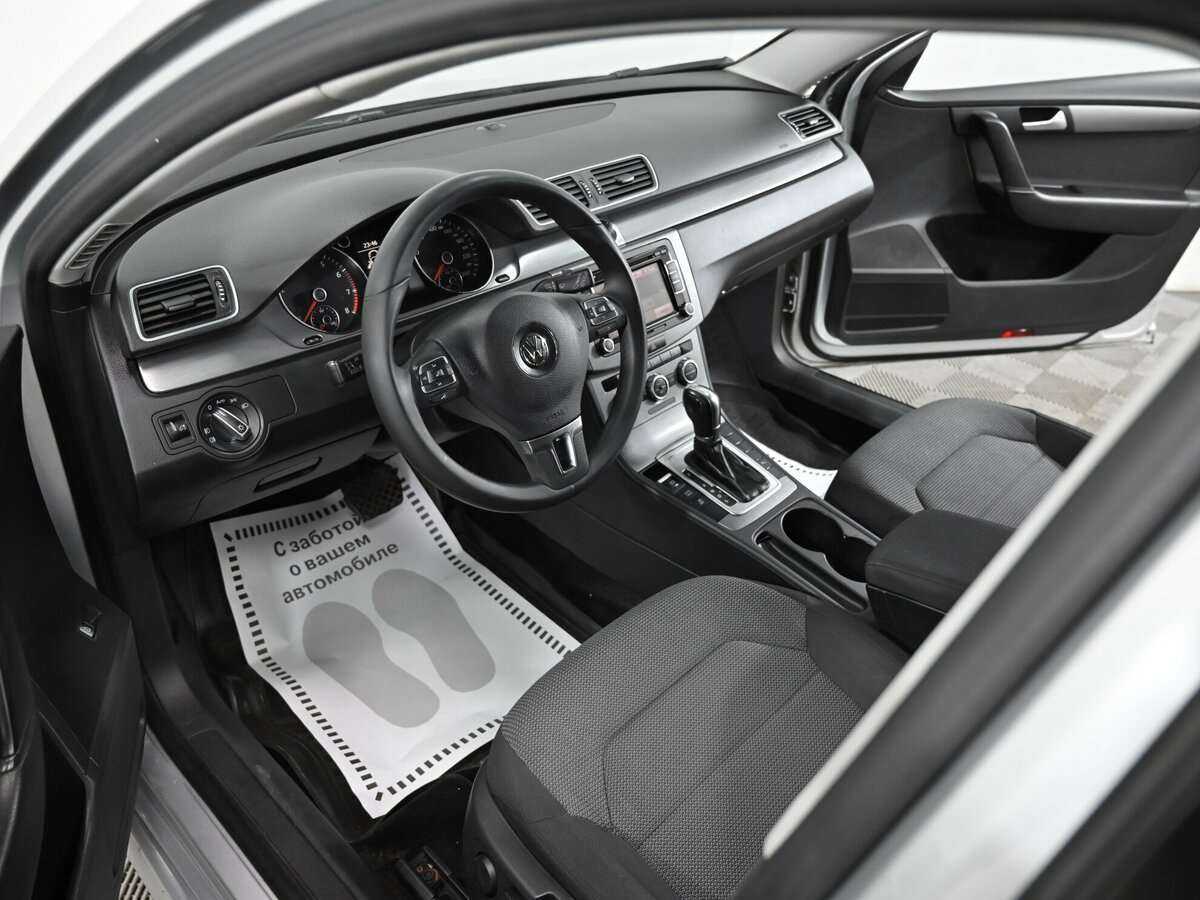 Б/У Фольксваген Пассат 2014 года. Фото: #3