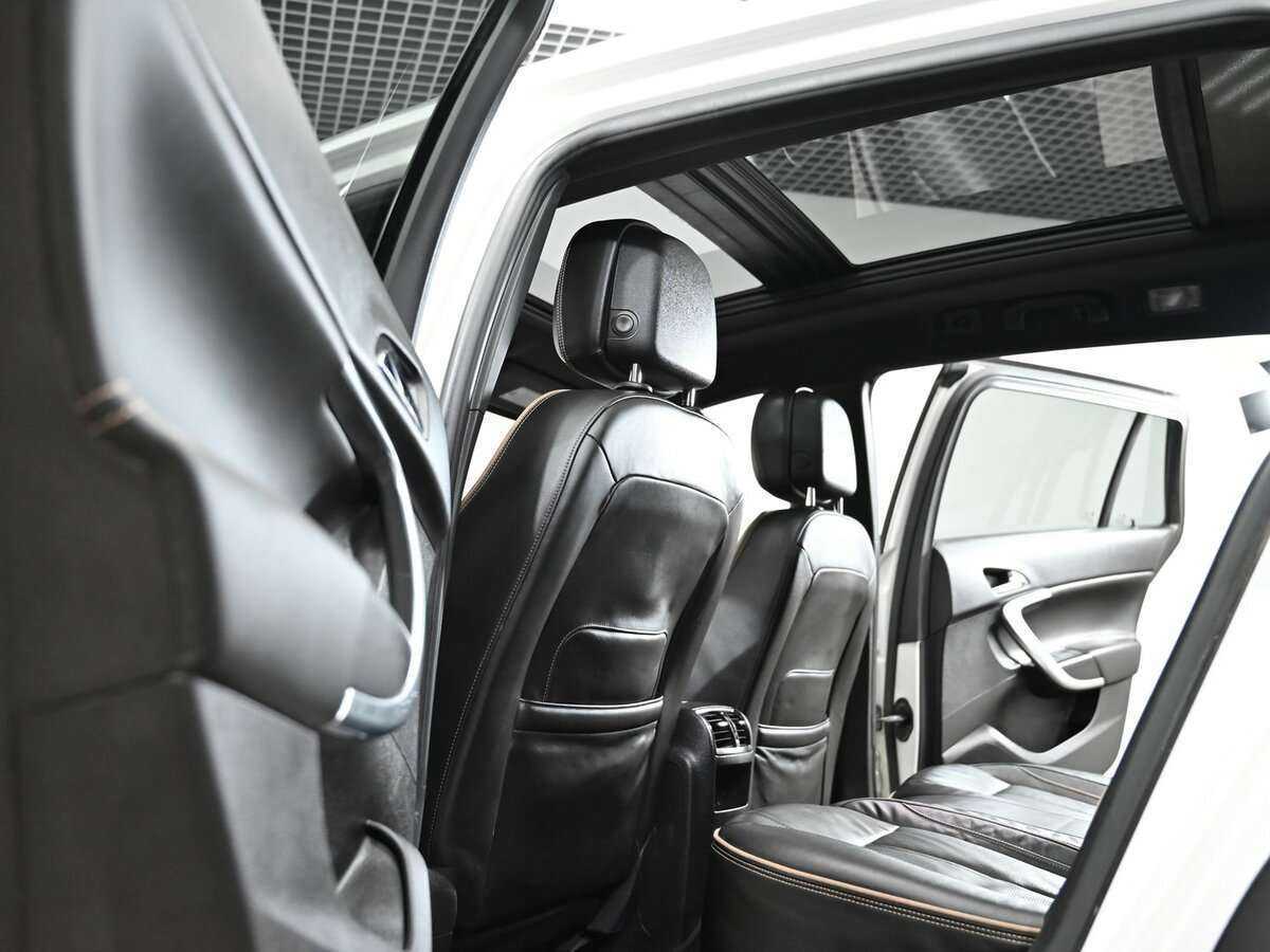 Б/У Опель Инсигния 2014 года. Фото: #6