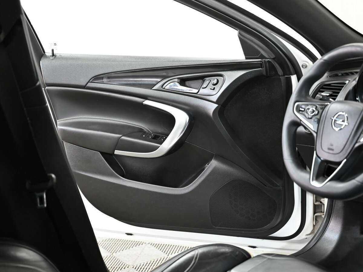 Б/У Опель Инсигния 2014 года. Фото: #9