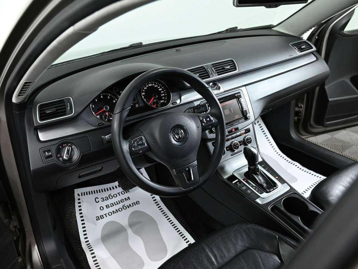 Б/У Фольксваген Пассат 2014 года. Фото: #6