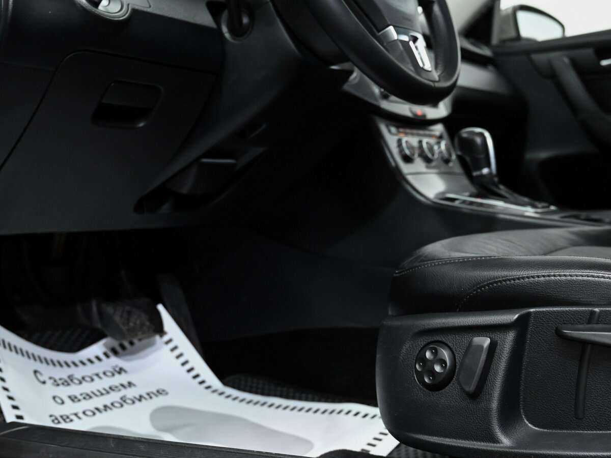 Б/У Фольксваген Пассат 2014 года. Фото: #9