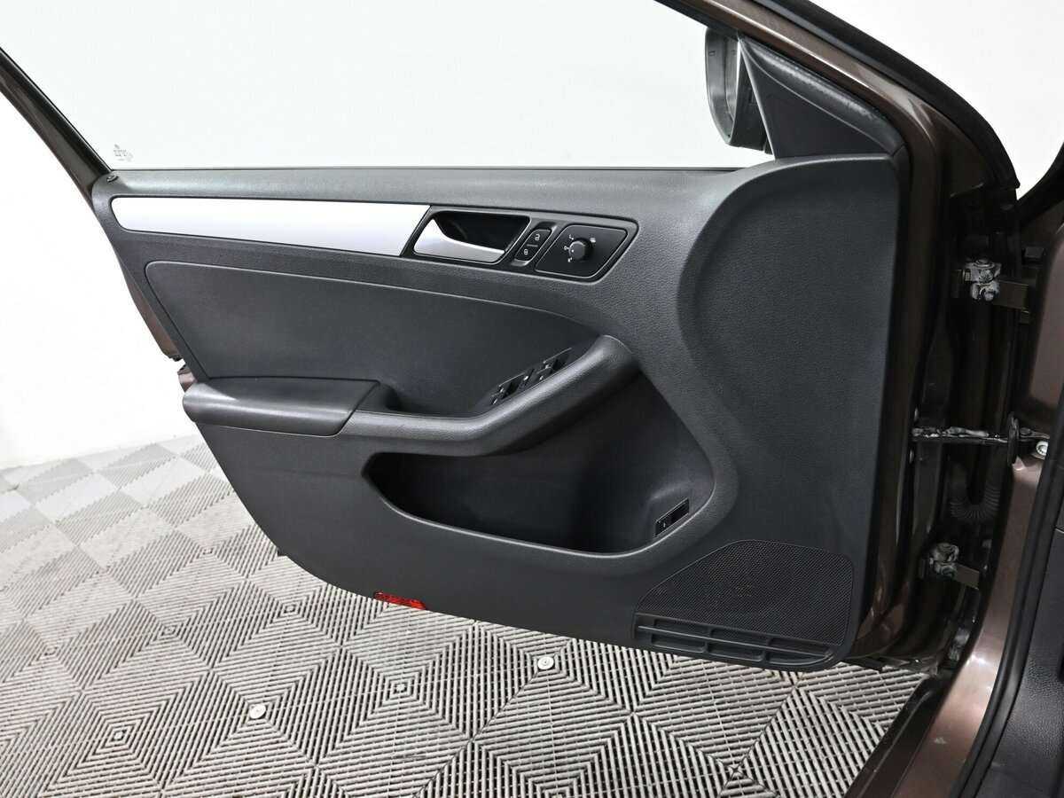 Б/У Фольксваген Джетта 2013 года. Фото: #7