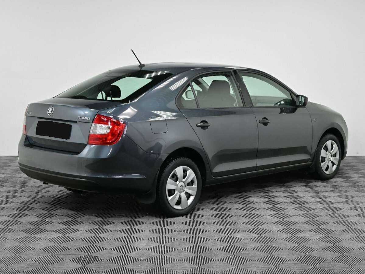 Б/У Шкода Рапид 2016 года. Фото: #1
