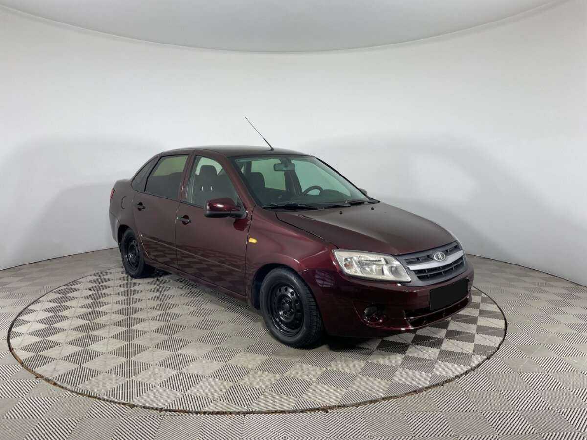 Б/У Лада (ВАЗ) Гранта 2012 года. Фото: #2