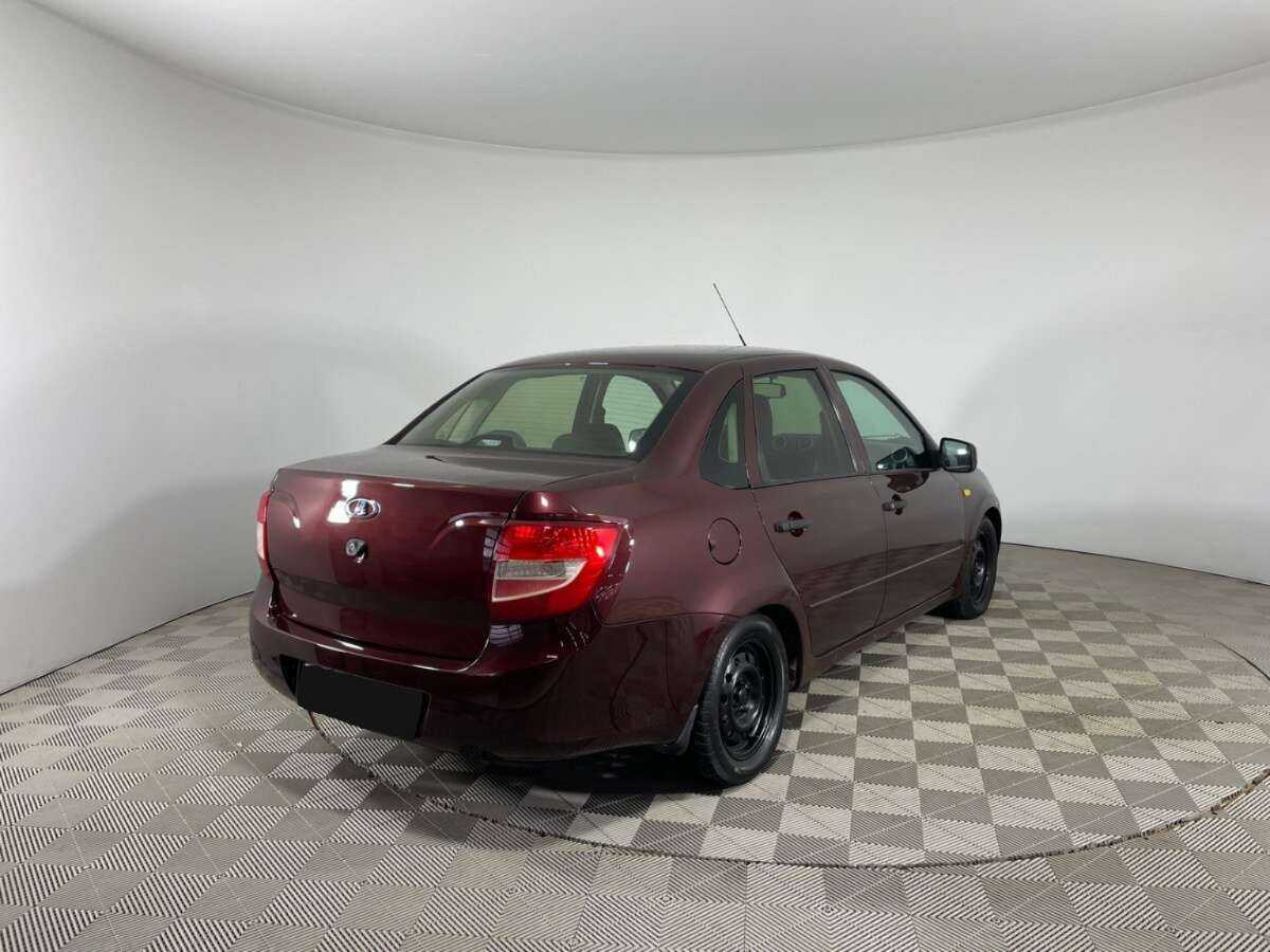 Б/У Лада (ВАЗ) Гранта 2012 года. Фото: #4