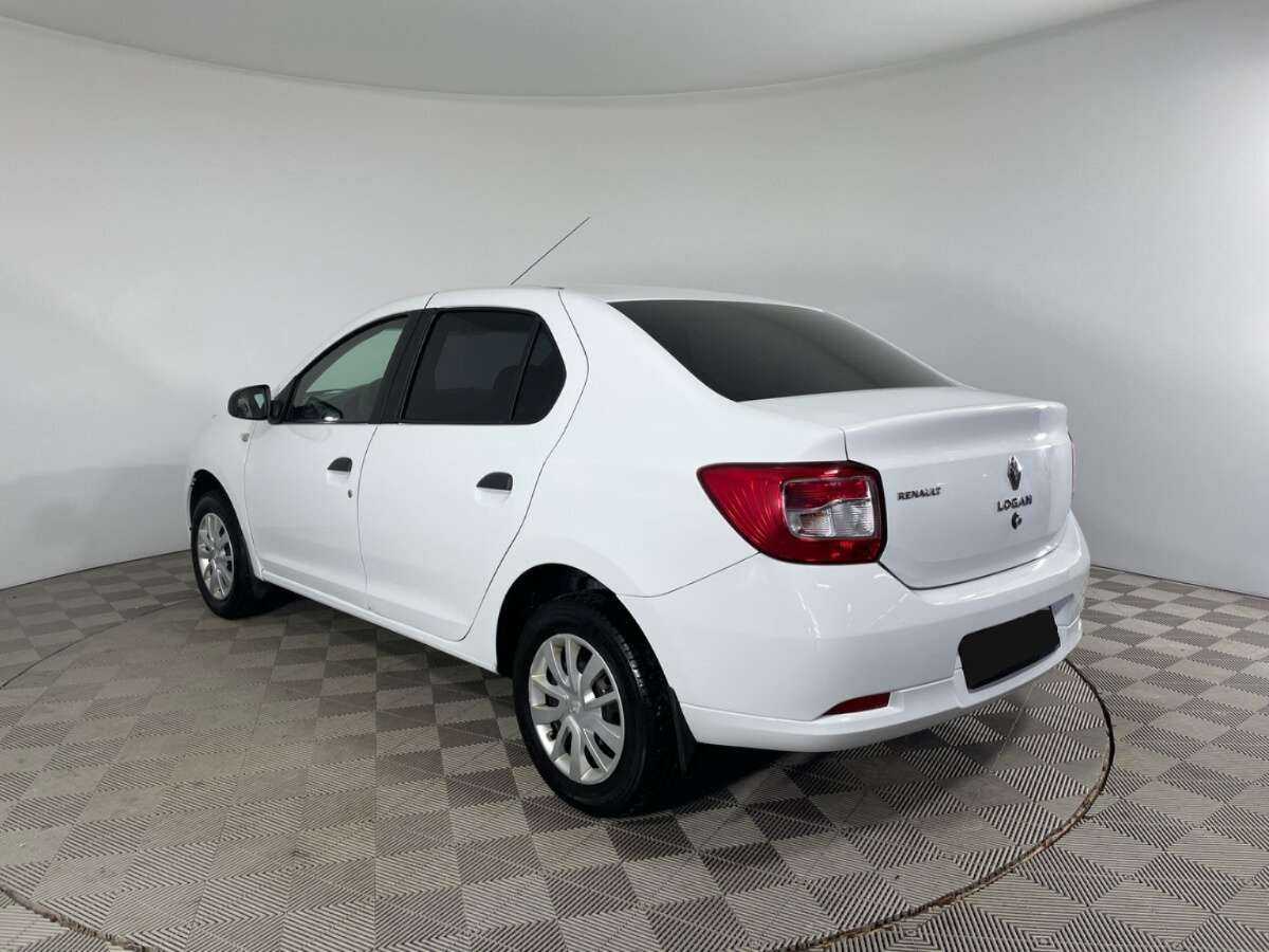 Б/У Рено Логан 2014 года. Фото: #5
