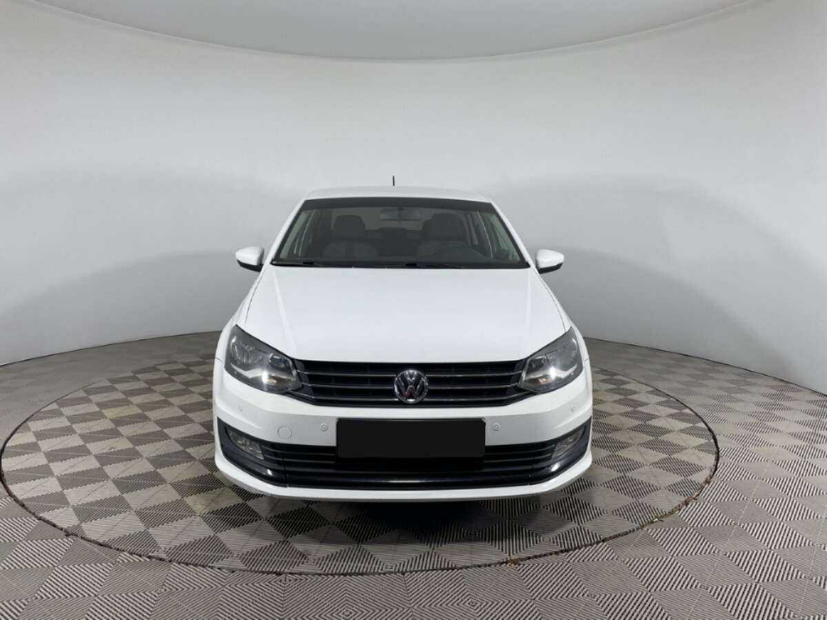 Б/У Фольксваген Поло 2016 года. Фото: #1