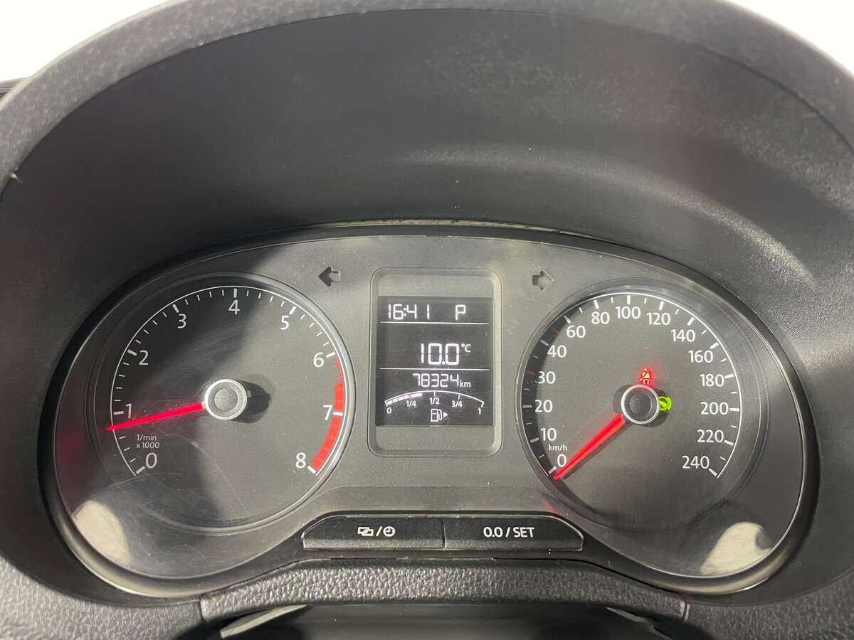 Б/У Фольксваген Поло 2016 года. Фото: #11