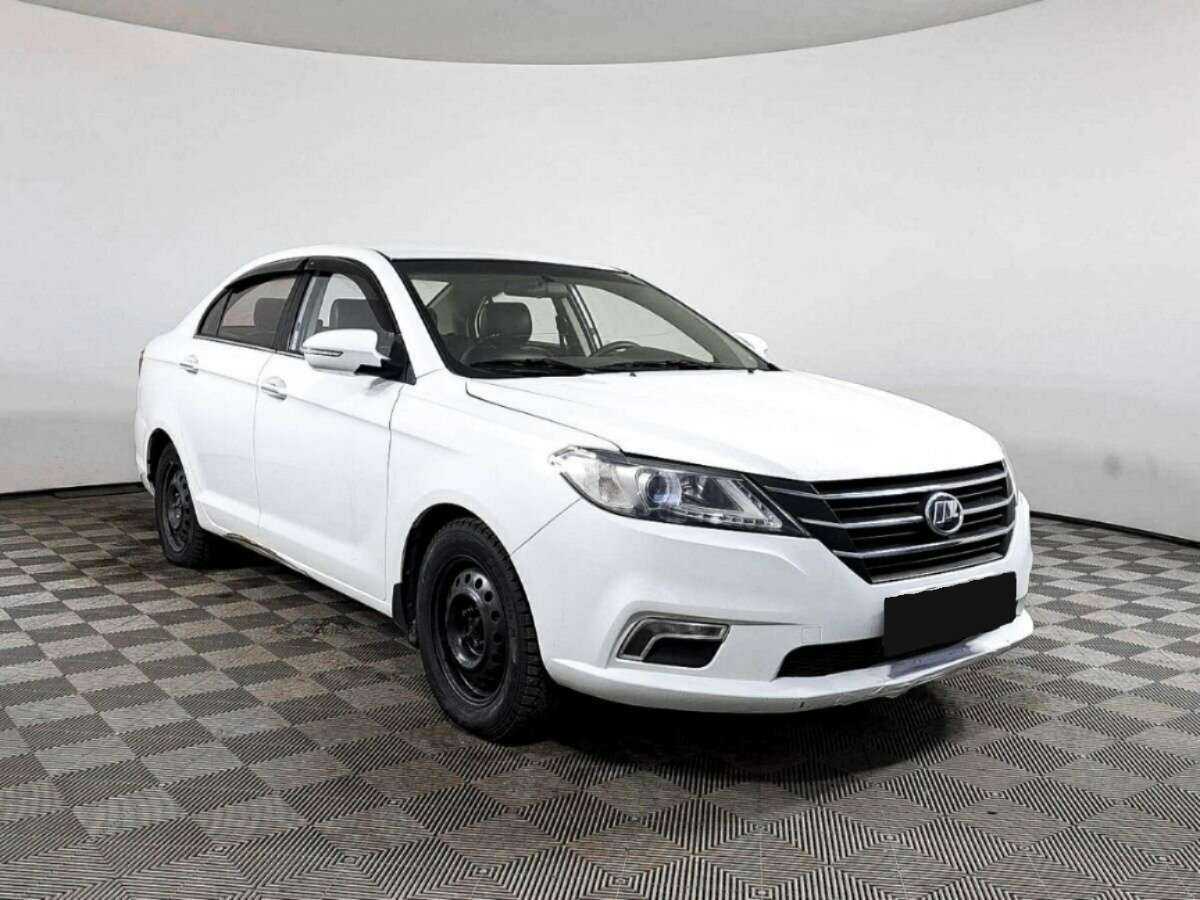 Б/У Лифан Солано 2016 года. Фото: #2