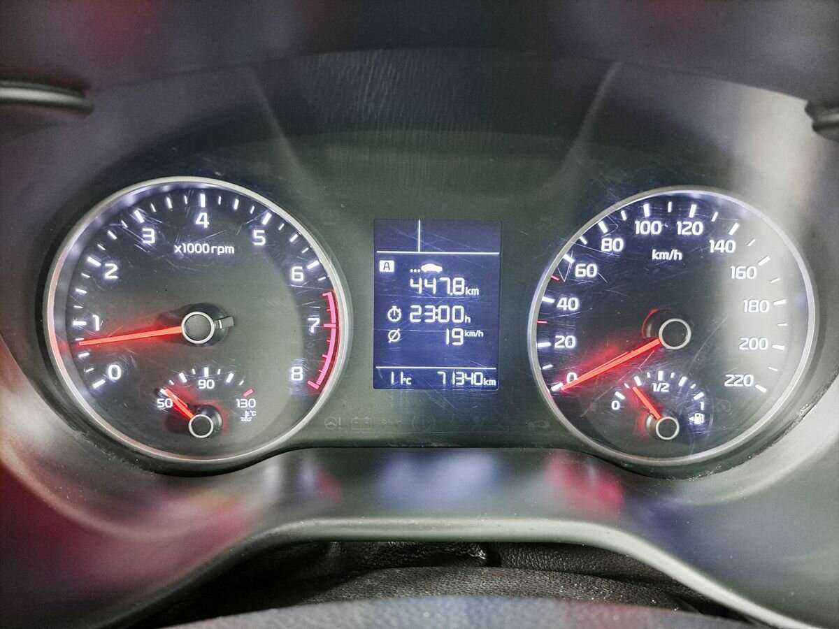 Б/У Киа Рио 2018 года. Фото: #8