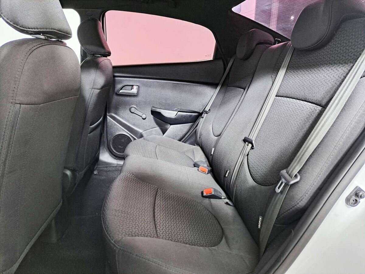 Б/У Киа Рио 2015 года. Фото: #9