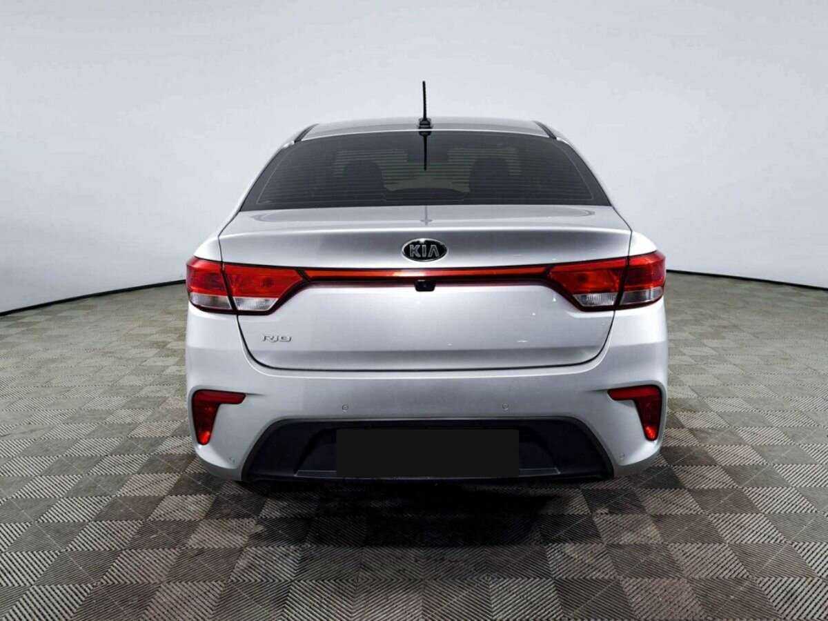 Б/У Киа Рио 2018 года. Фото: #4