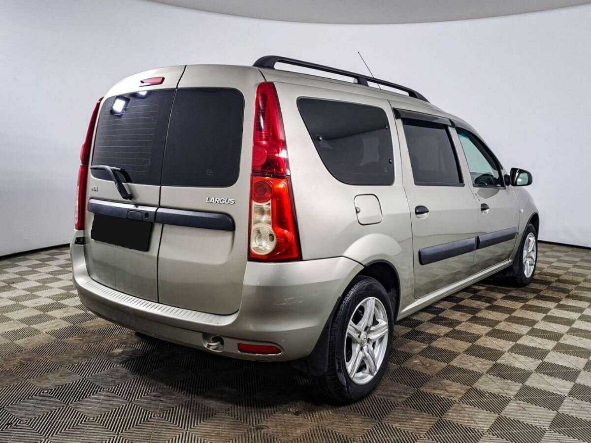 Б/У Лада (ВАЗ) Ларгус 2019 года. Фото: #4