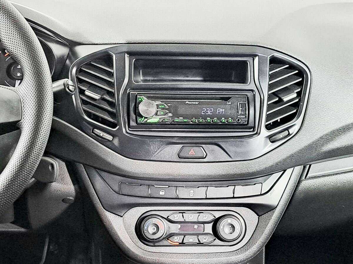 Б/У Лада (ВАЗ) Веста 2017 года. Фото: #11