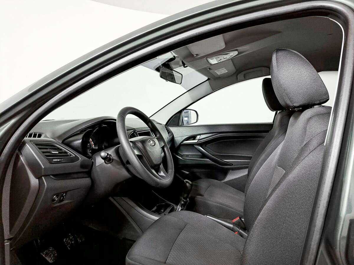 Б/У Лада (ВАЗ) Веста 2017 года. Фото: #12