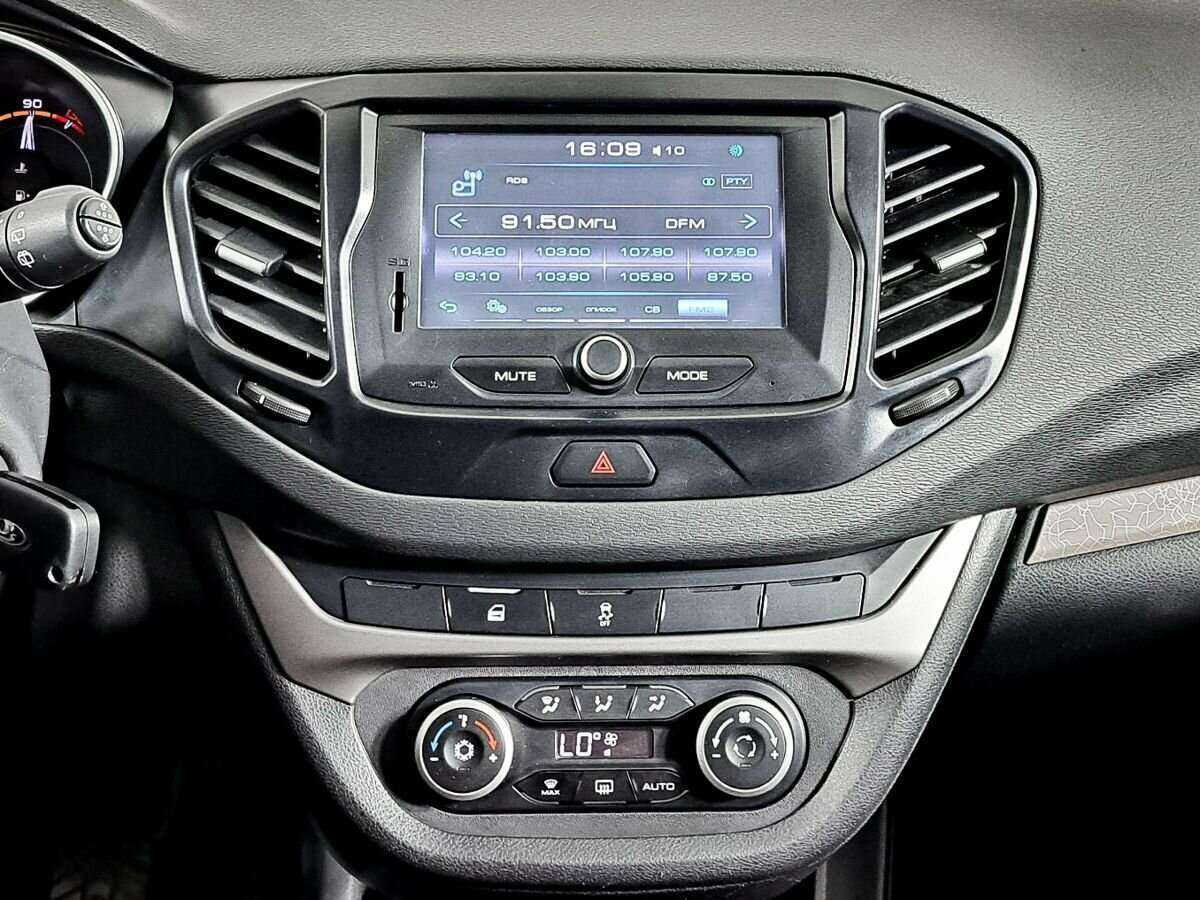 Б/У Лада (ВАЗ) Веста 2018 года. Фото: #12