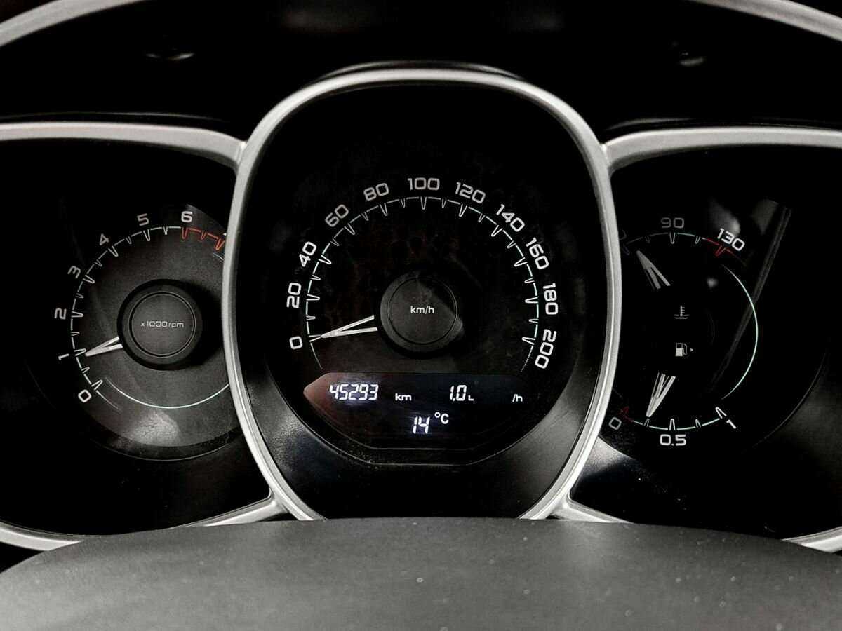 Б/У Лада (ВАЗ) Веста 2017 года. Фото: #7