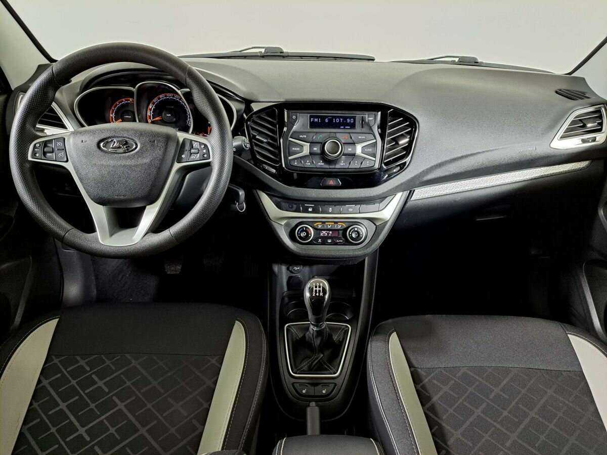 Б/У Лада (ВАЗ) Веста 2019 года. Фото: #11