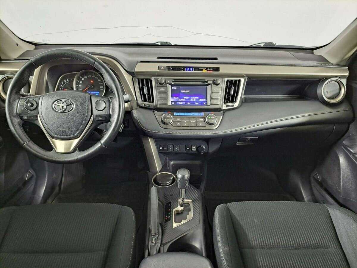 Б/У Тойота Рав4 2014 года. Фото: #11