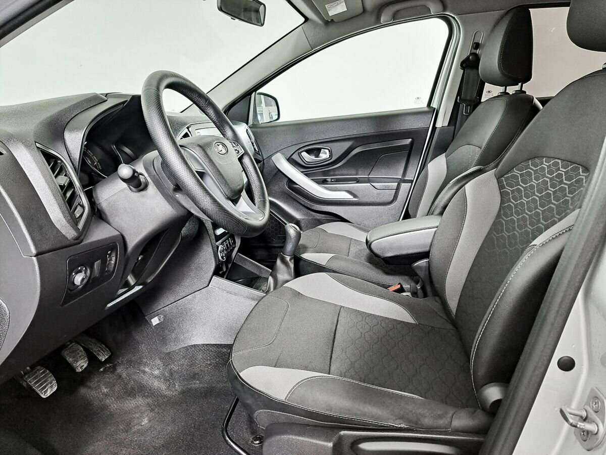 Б/У Лада (ВАЗ) ИКСРЭЙ 2018 года. Фото: #11