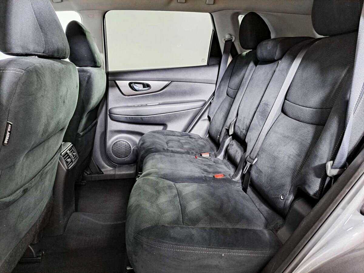 Б/У Ниссан Икс-Трейл 2015 года. Фото: #9