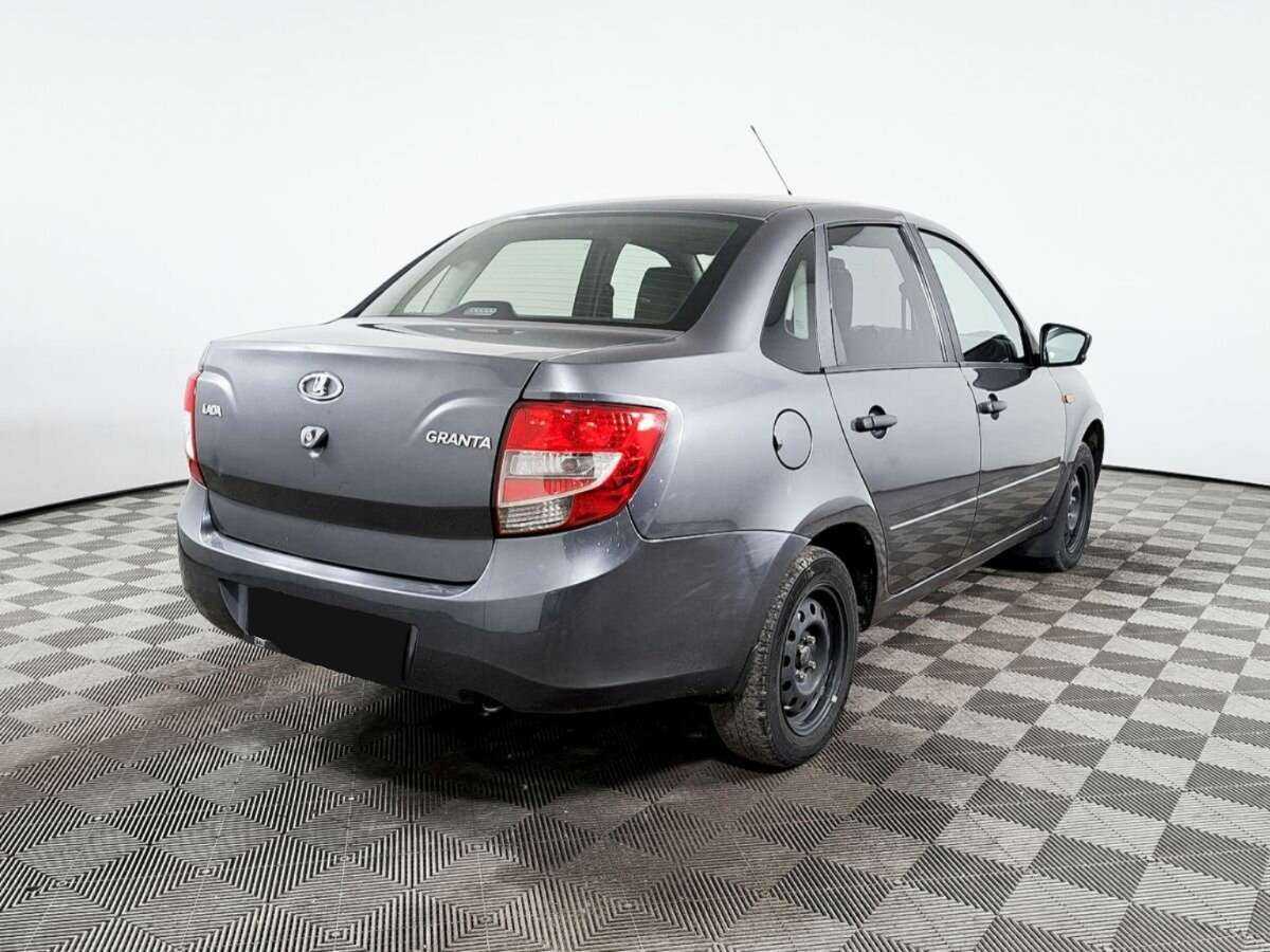 Б/У Лада (ВАЗ) Гранта 2017 года. Фото: #3