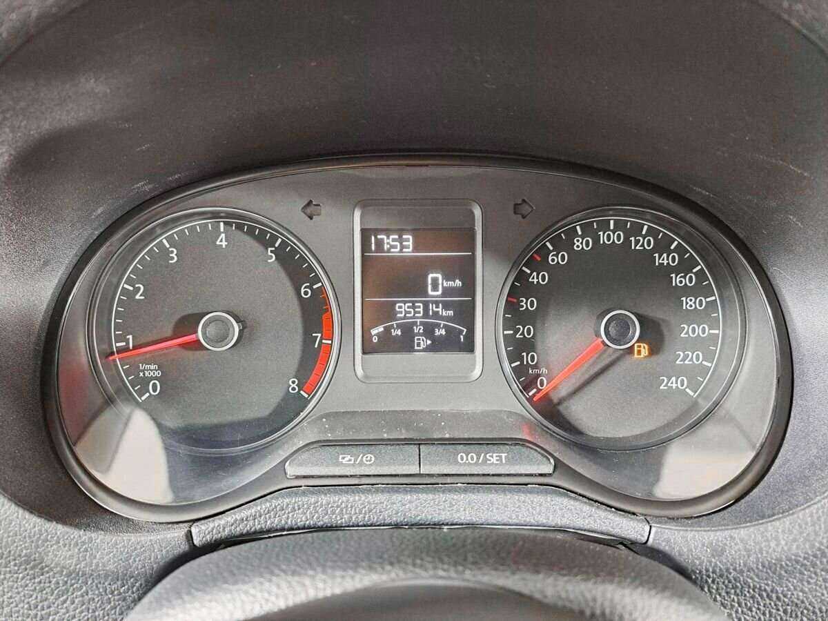 Б/У Фольксваген Поло 2018 года. Фото: #9