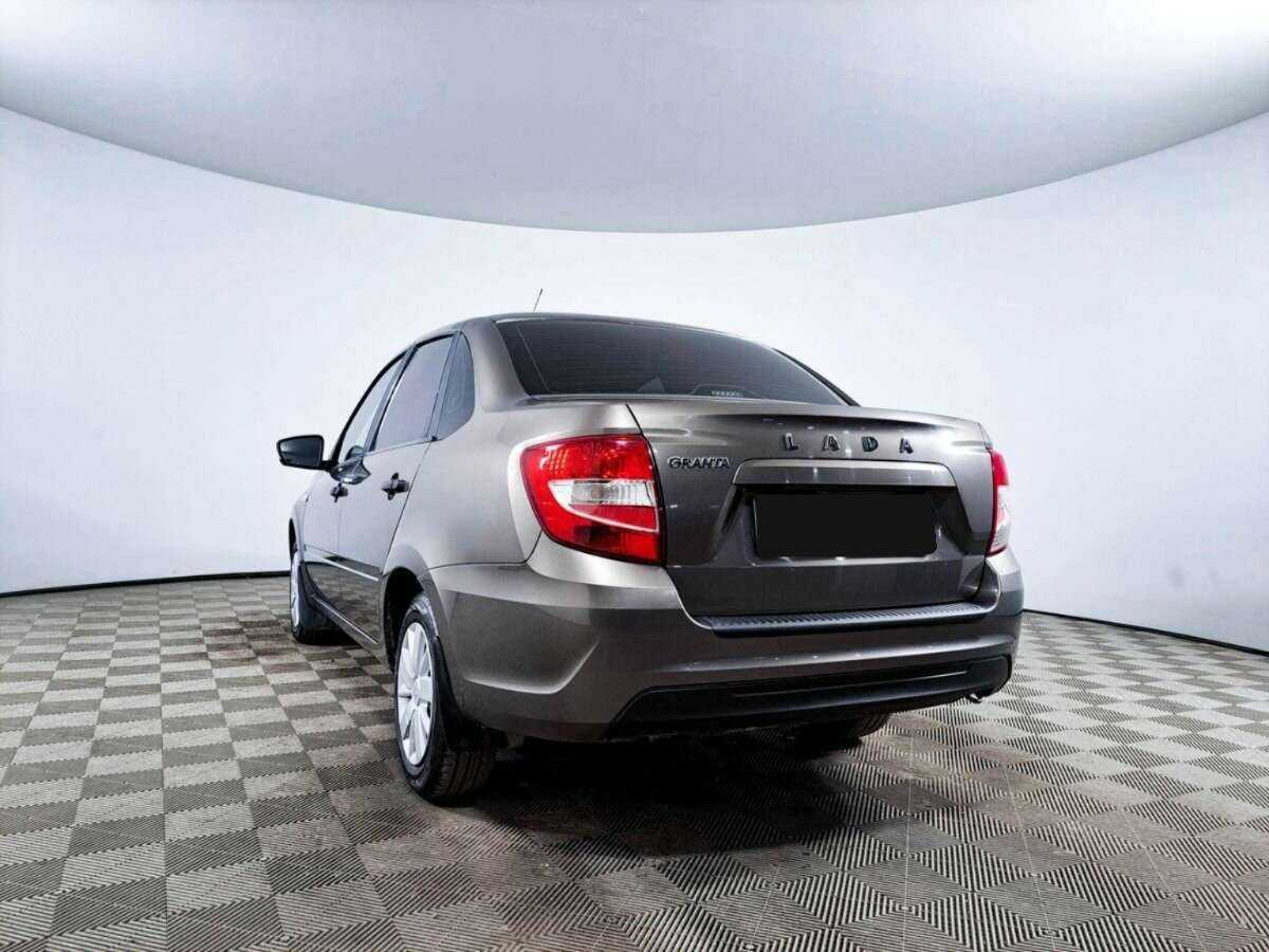 Б/У Лада (ВАЗ) Гранта 2021 года. Фото: #6