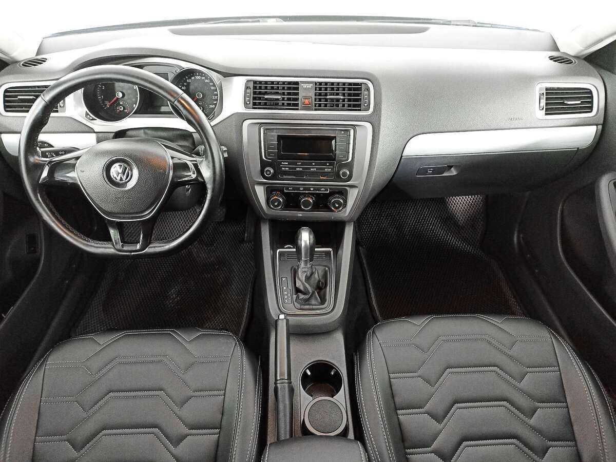 Б/У Фольксваген Джетта 2018 года. Фото: #12