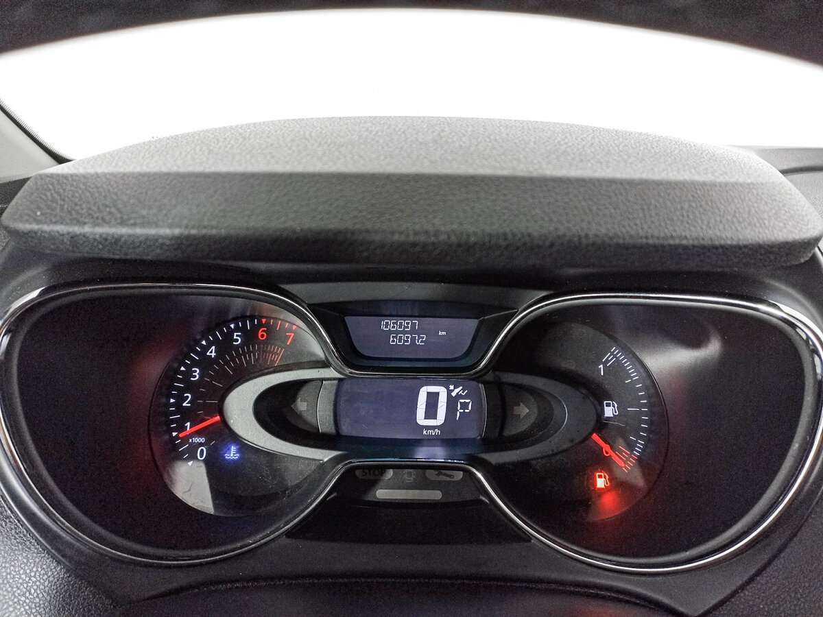 Б/У Рено Каптюр 2017 года. Фото: #10