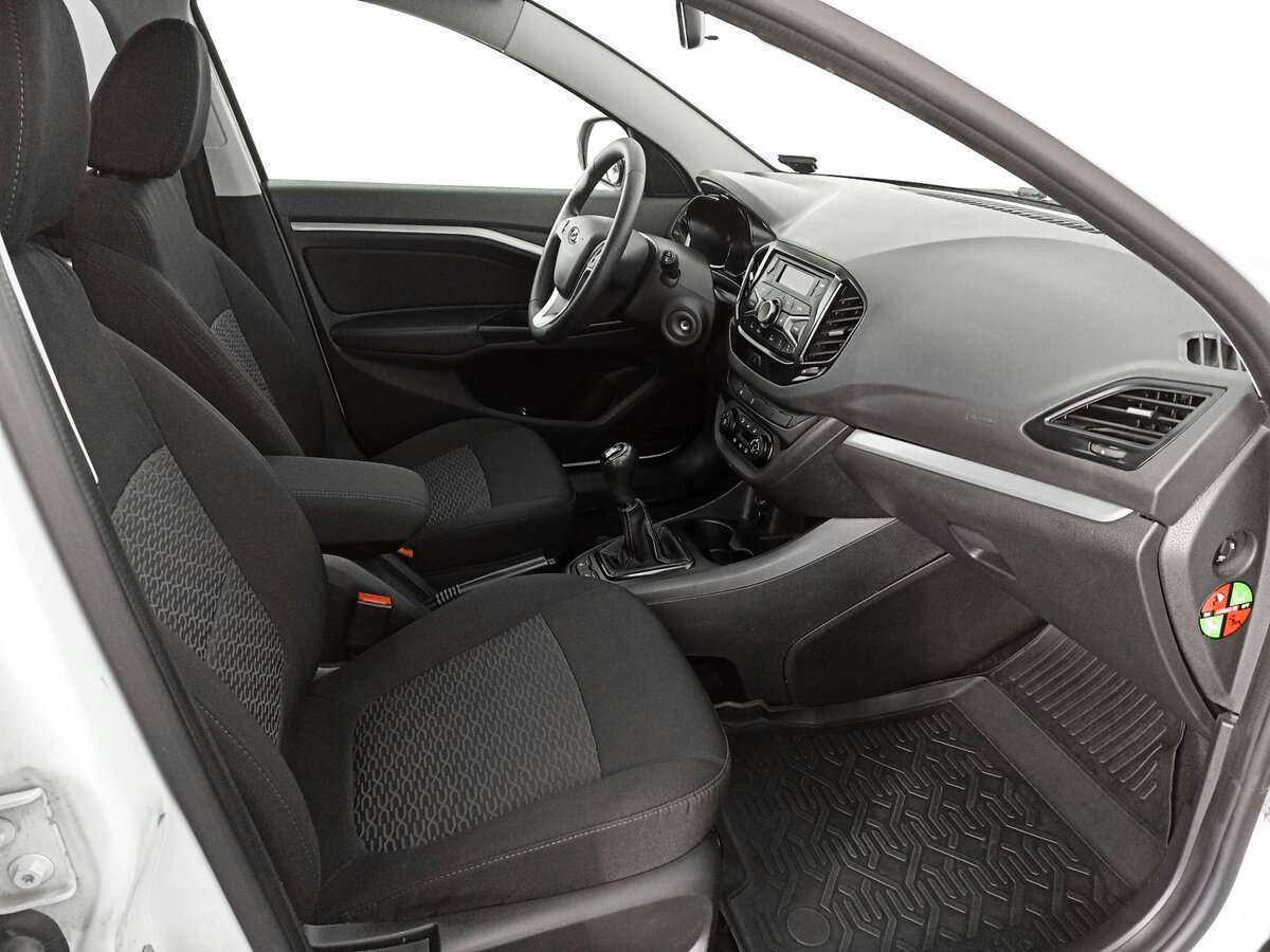 Б/У Лада (ВАЗ) Веста 2020 года. Фото: #8