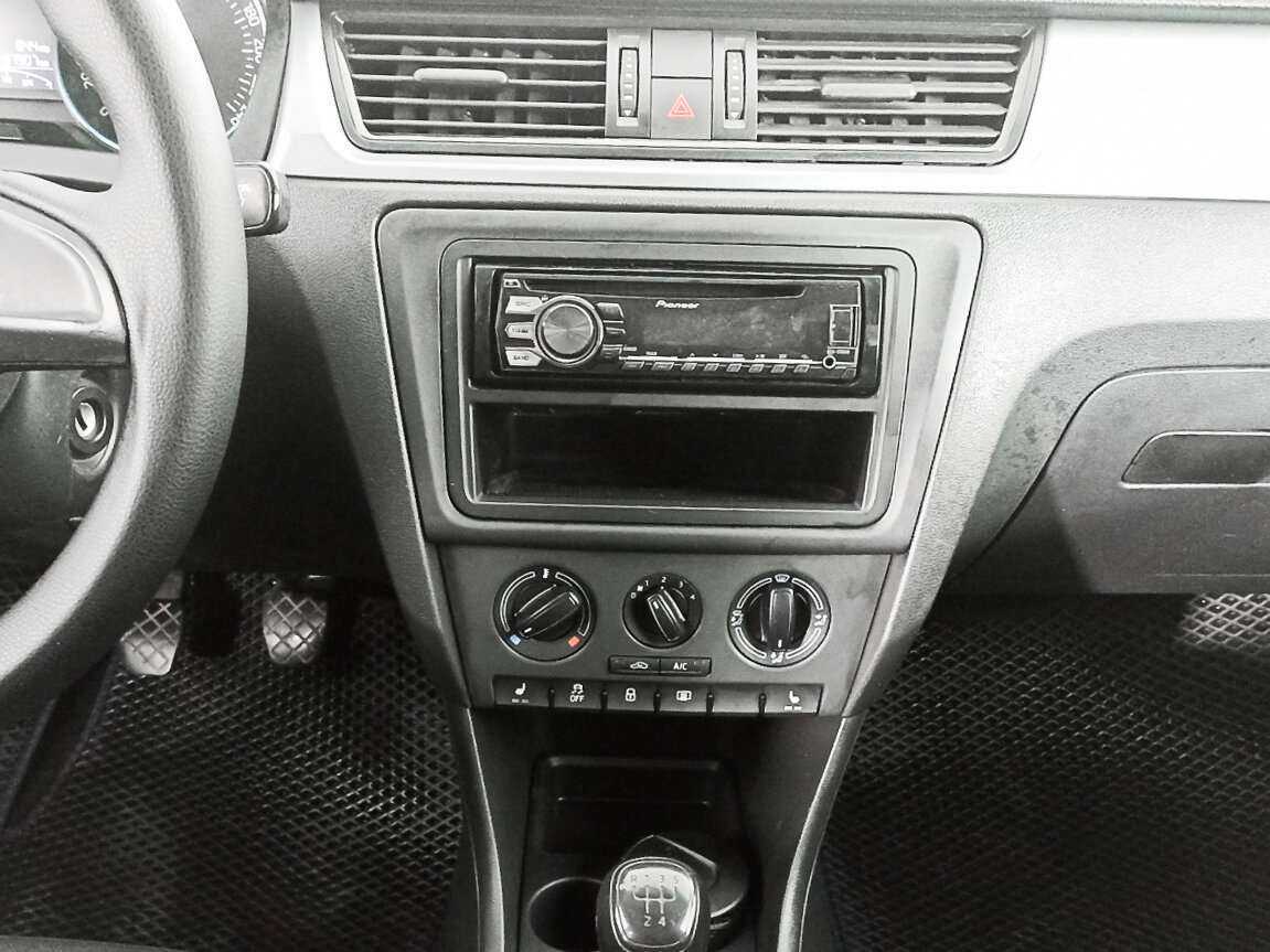 Б/У Шкода Рапид 2016 года. Фото: #11