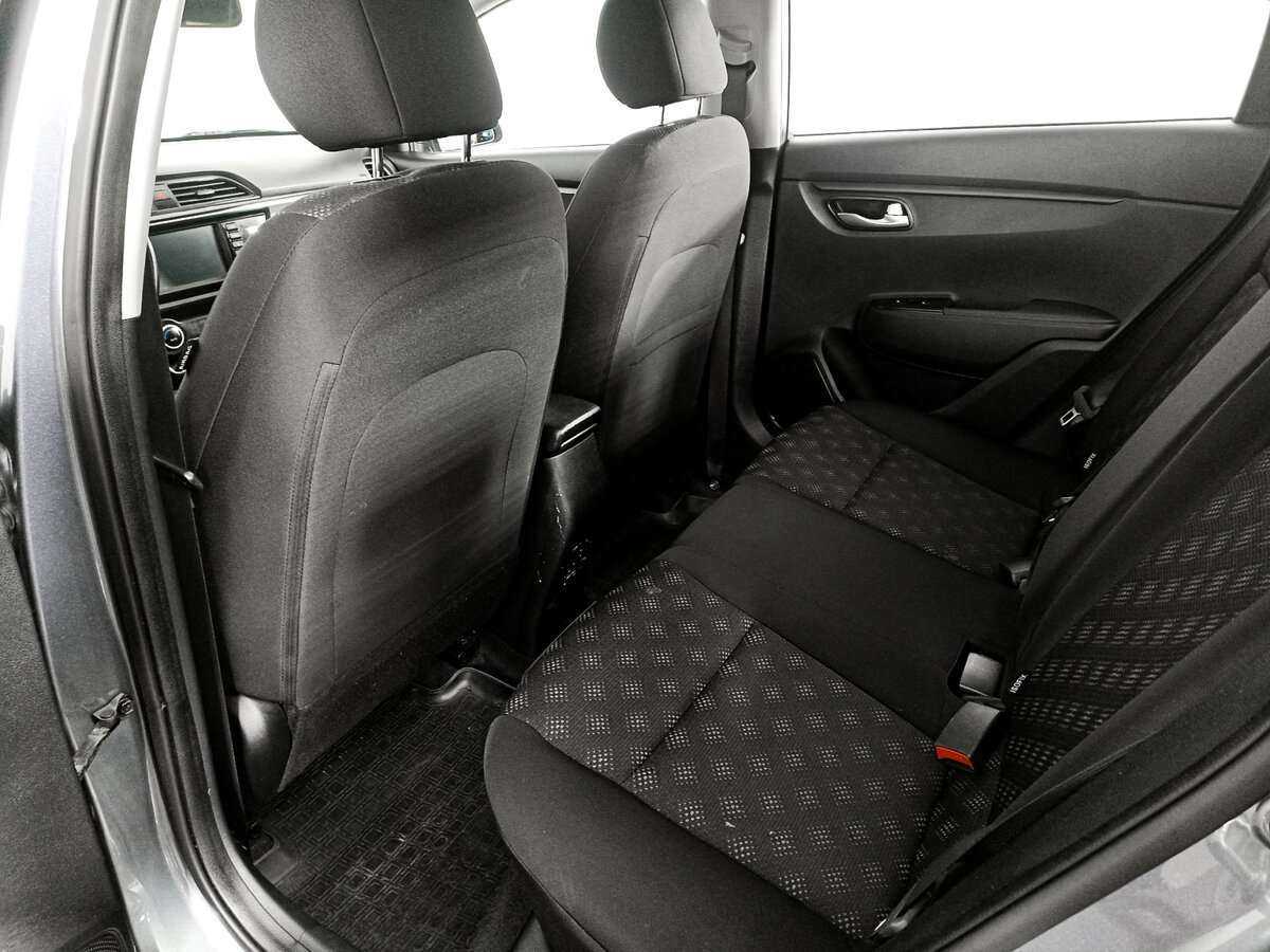 Б/У Киа Рио 2018 года. Фото: #9