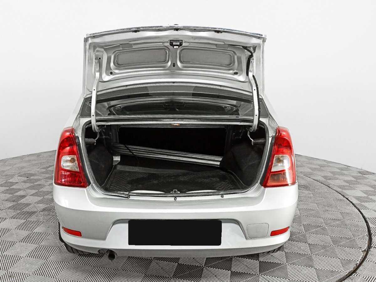 Б/У Рено Логан 2012 года. Фото: #9