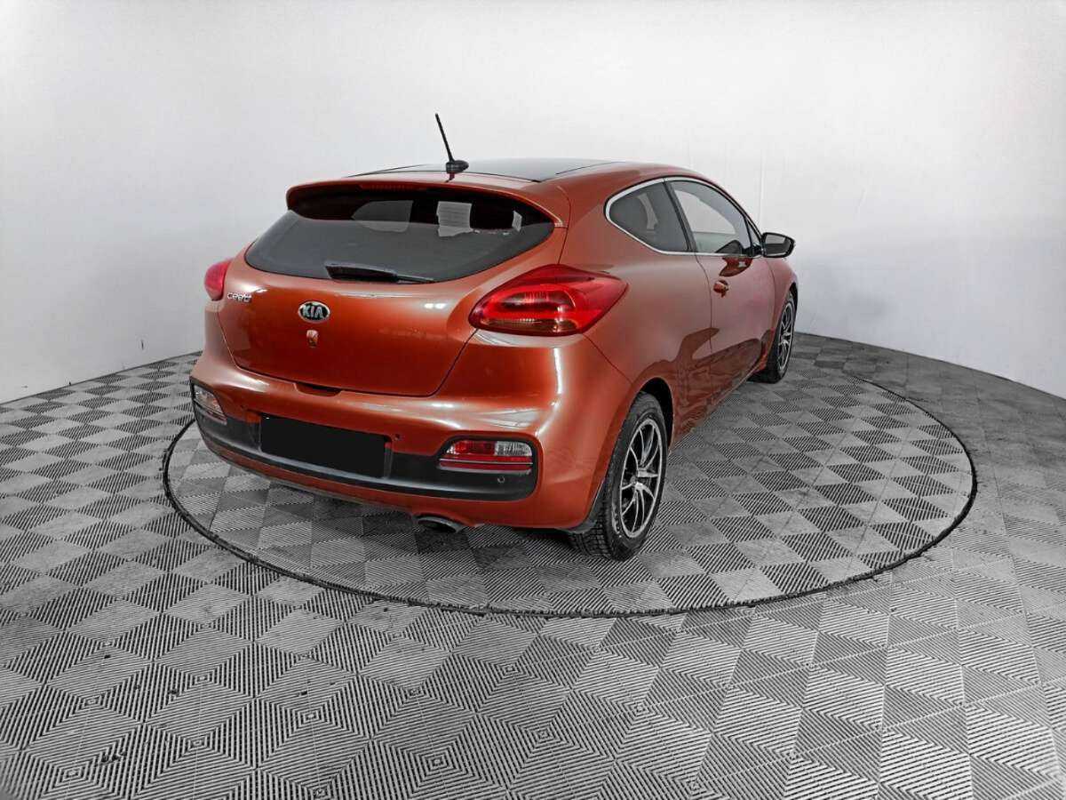 Б/У Киа Сид 2013 года. Фото: #4