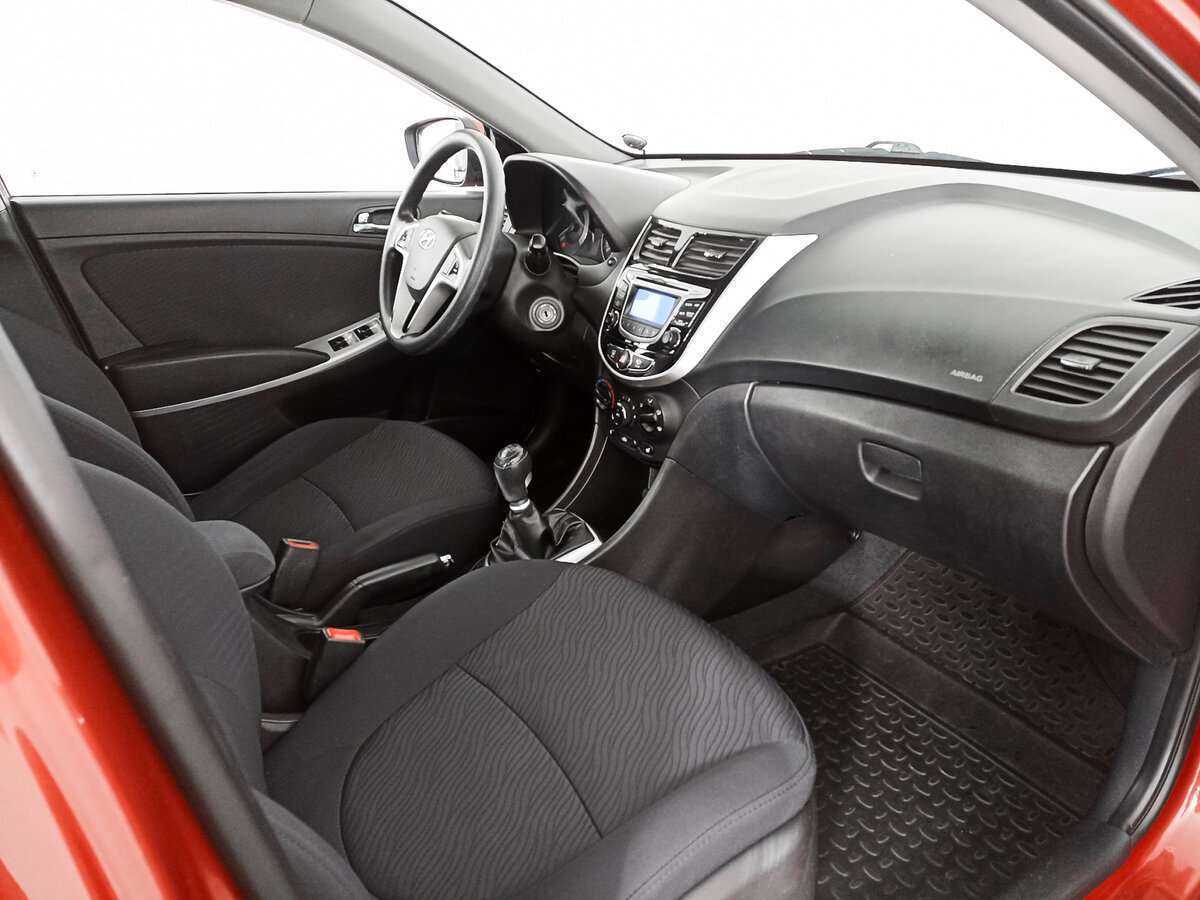 Б/У Хендай Солярис 2012 года. Фото: #6