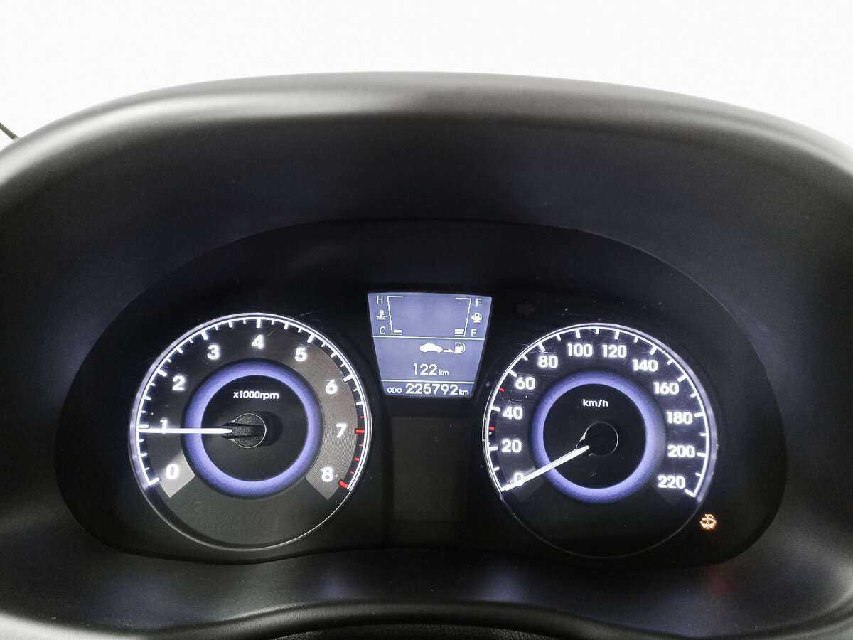 Б/У Хендай Солярис 2012 года. Фото: #8