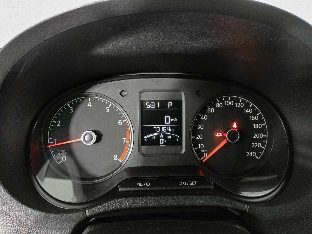 Б/У Фольксваген Поло 2017 года. Фото: #10