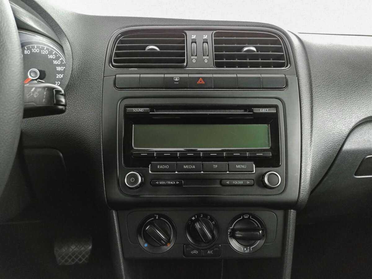 Б/У Фольксваген Поло 2017 года. Фото: #12