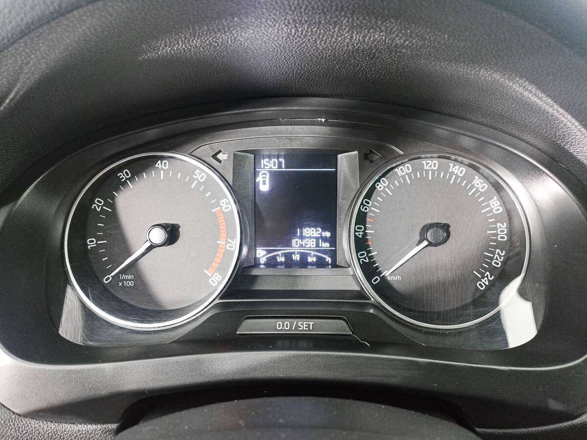 Б/У Шкода Рапид 2017 года. Фото: #12