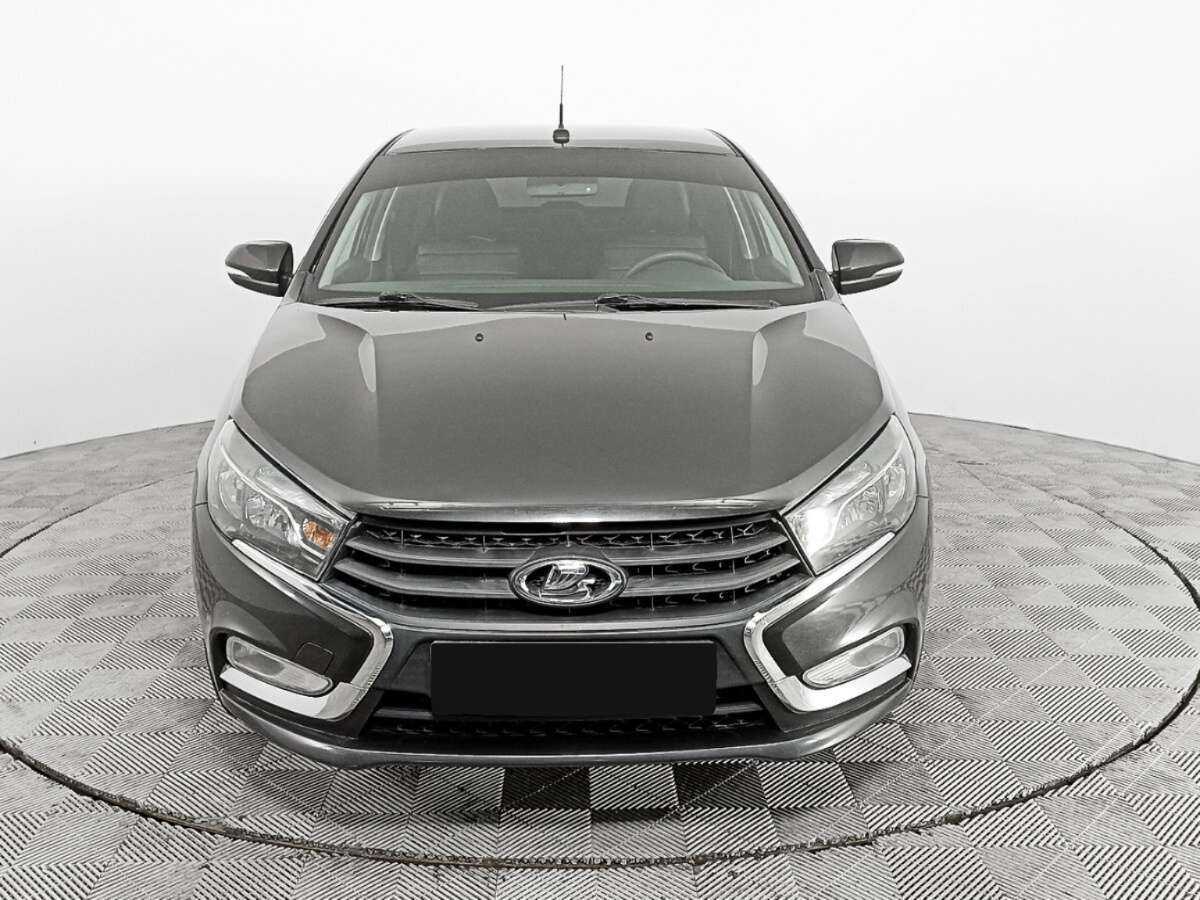 Б/У Лада (ВАЗ) Веста 2015 года. Фото: #1