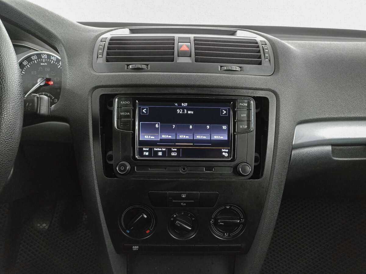 Б/У Шкода Октавия 2012 года. Фото: #10