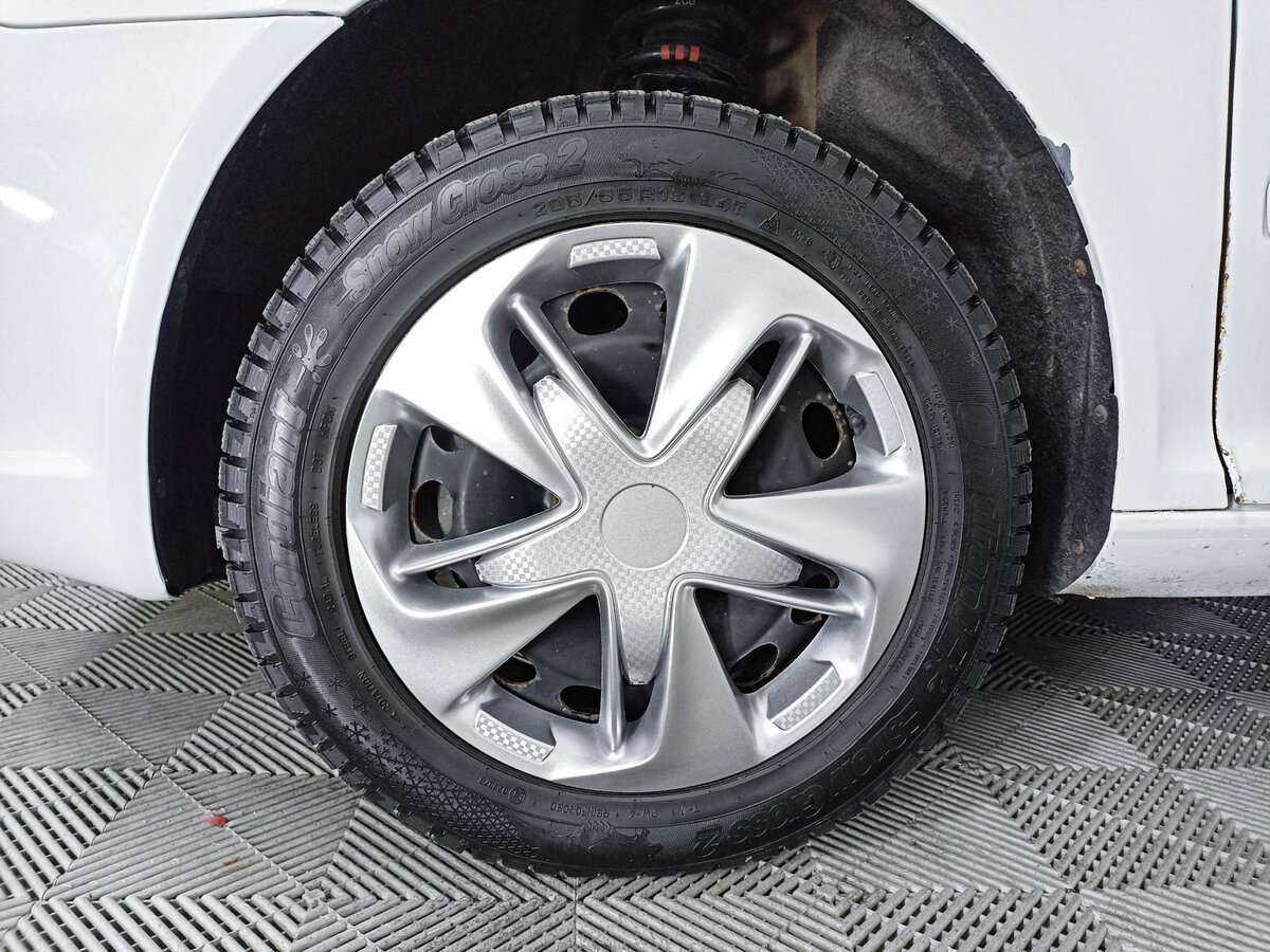 Б/У Шкода Октавия 2012 года. Фото: #17