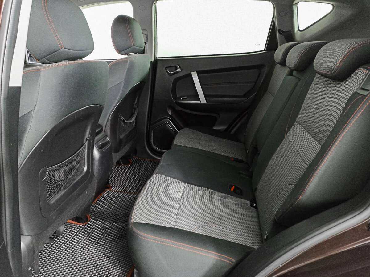 Б/У Джили Эмгранд Икс7 2016 года. Фото: #9